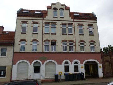 Hausansicht - Gemütliche 2-Zimmer-Wohnung in Halle (Saale) zur Miete