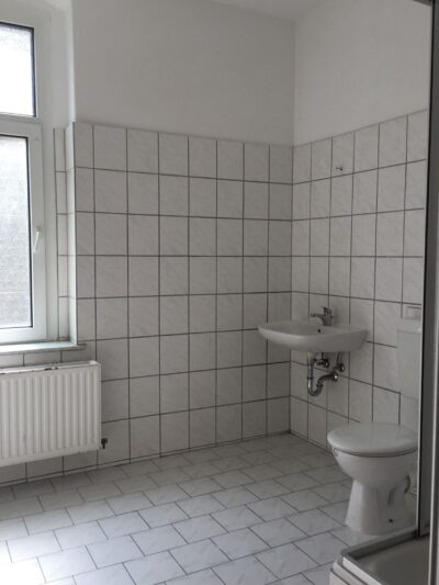Helles Badezimmer