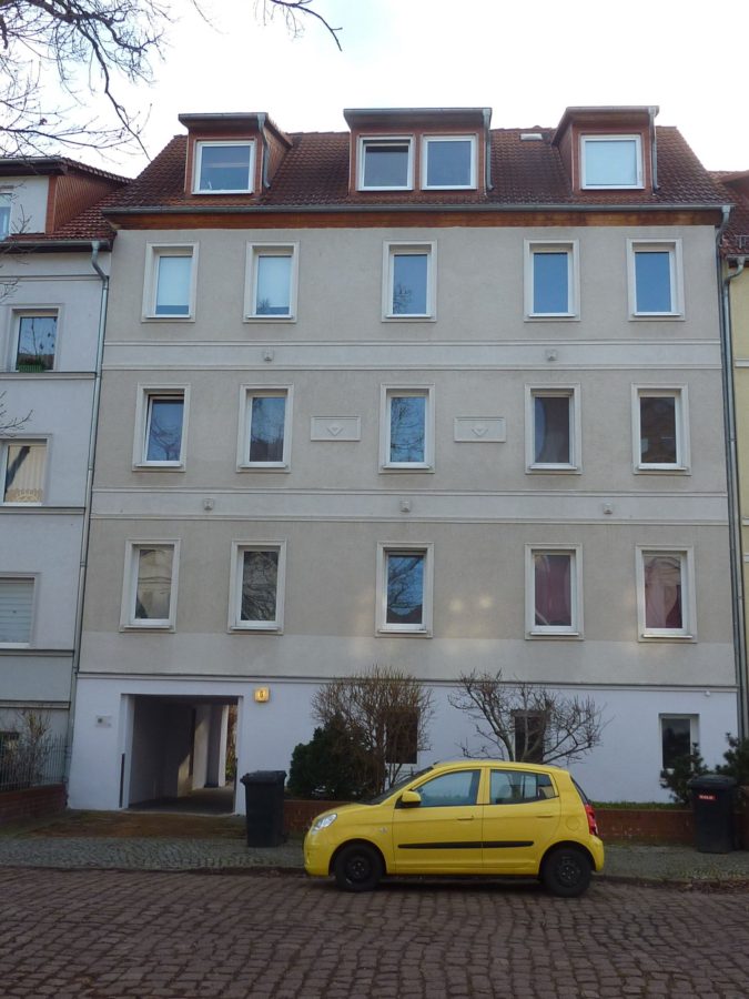 Sanierte Hausfassade - +++ruhige 1-Raum-Wohnung in der Nähe vom Reichardtsgarten+++