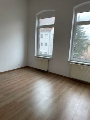 Wohnzimmer - +++Helle 3-Raum-Wohnung im Norden von Halle+++