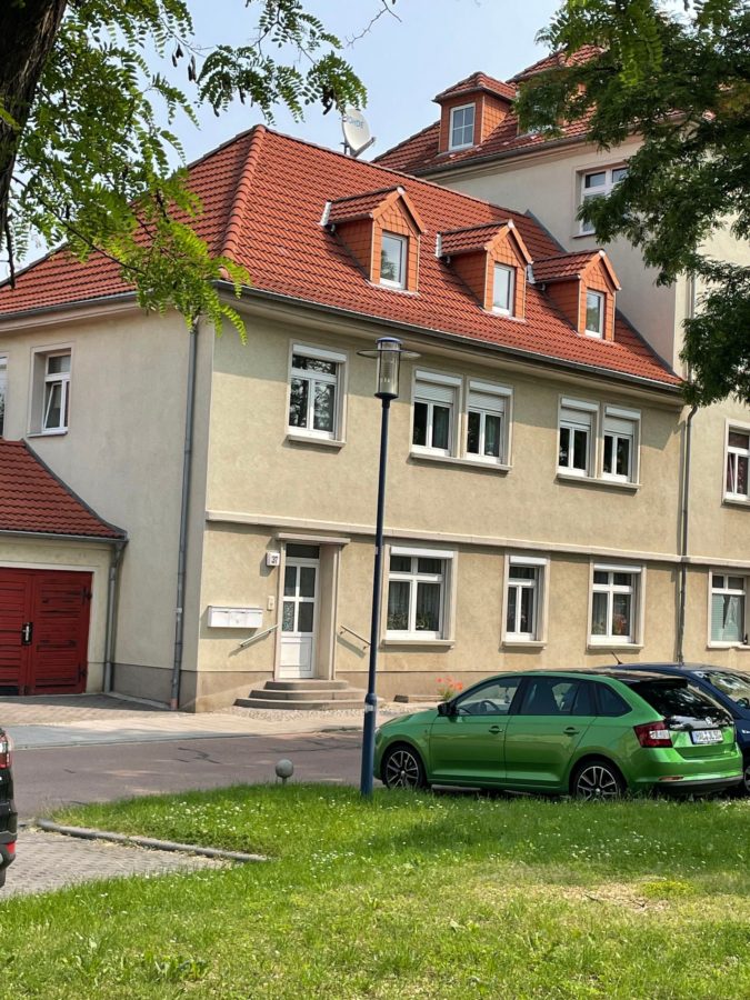 Außenansicht - +++Gemütliche Dachgeschosswohnung in Leuna+++
