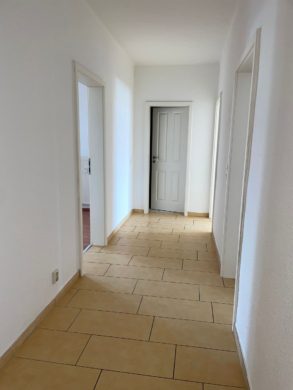 Flur - +++Großzügige 3-Raum-Wohnung mit Wintergarten in Leuna+++
