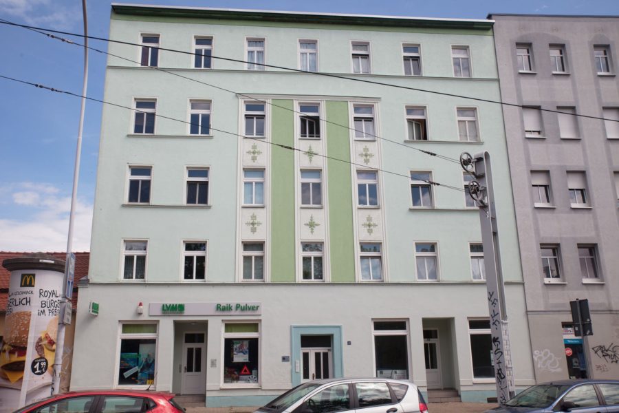 Hausansicht - +++schicke 1-Raum-Wohnung direkt in der Nähe vom Markt+++