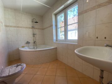 Bad Bildbeispiel - +++Helle 2-Zimmer-Wohnung in Magdeburg mit Balkon+++