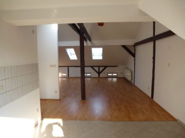 ++großzügige 2-Raum-Dachgeschoss-Wohnung direkt am Markt++, 06108 Halle, Dachgeschosswohnung